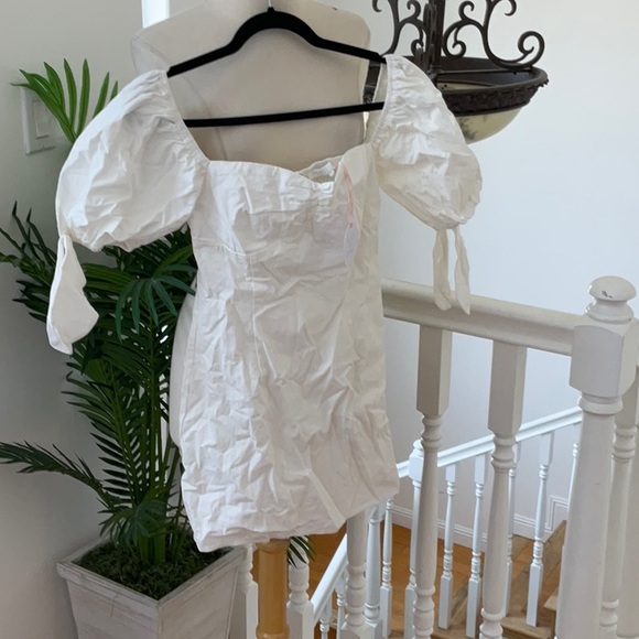 More To Come  Amora Bow Mini Dress, Size: XS - Picture 5 of 9